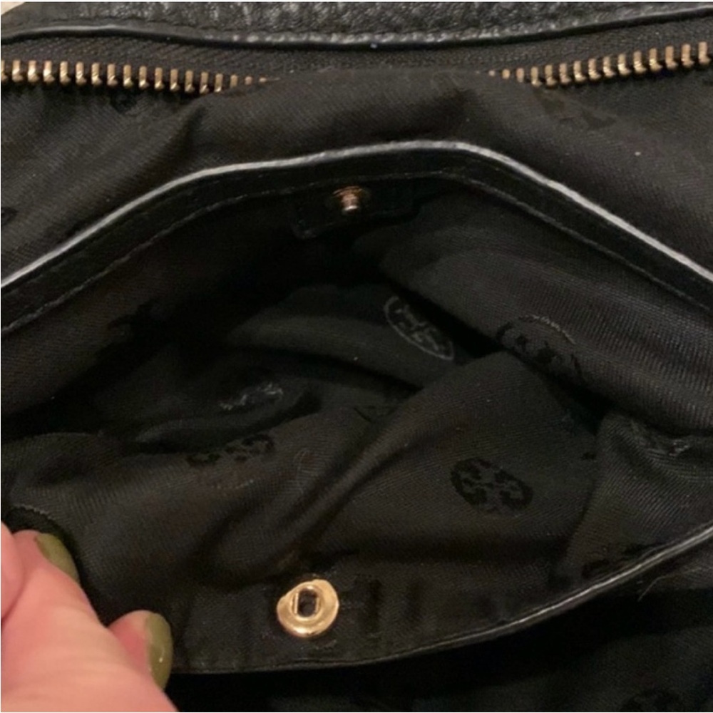 Tory Burch Black Purse - Picture 8 of 14